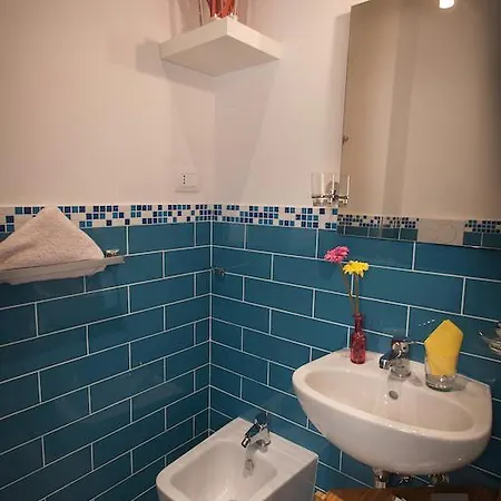 بيت ضيافة Chroma Italy - Chroma Marconi 2*